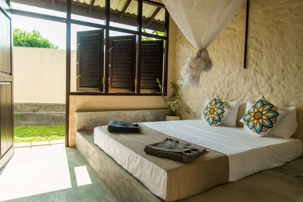 Lime & Co Hostel Weligama Exterior foto