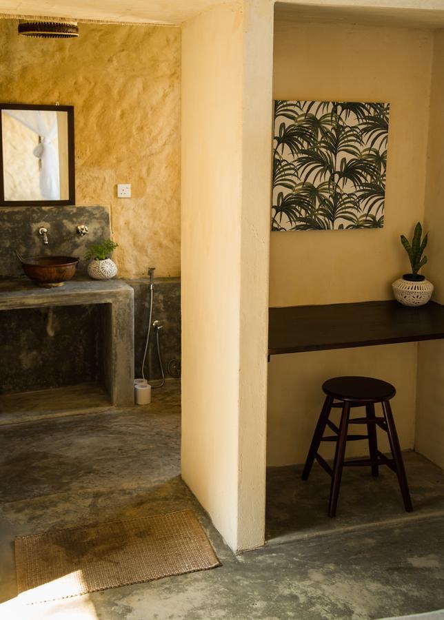 Lime & Co Hostel Weligama Exterior foto